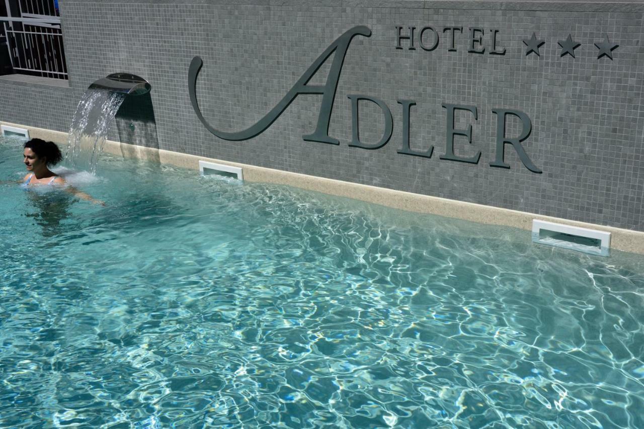 Hotel Adler Алассио Экстерьер фото
